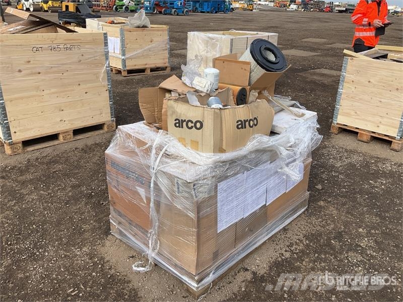 Quantity of Pallet of Misc Parts Other components
