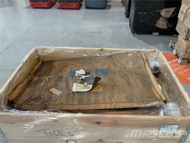  Quantity of Pallet of parts (Unused) مكونات أخرى