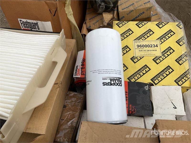Quantity of Pallet of Misc Parts Other components