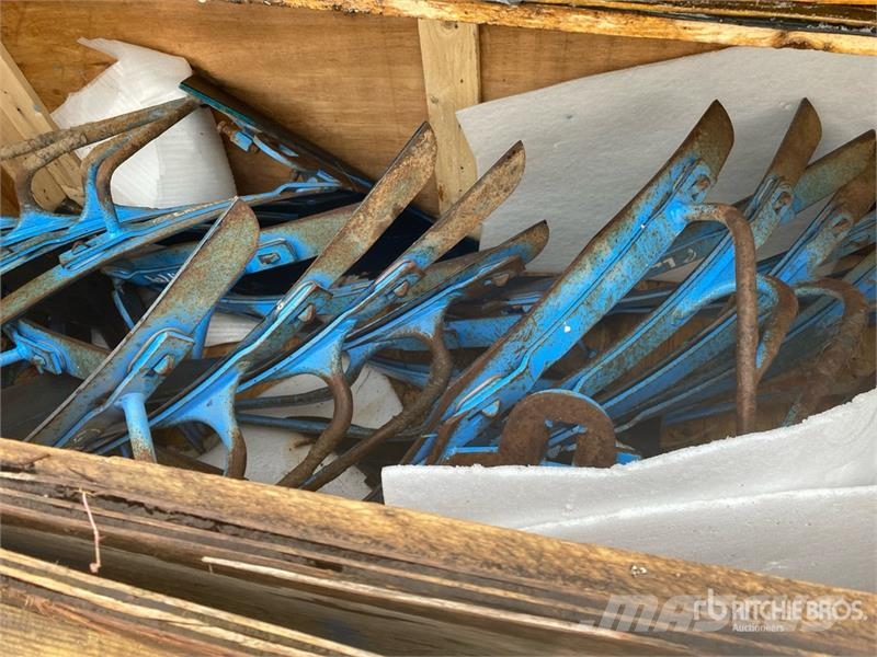Quantity of parts for a Plow DuarMaxx CS 40 Kmetijstvo - drugo