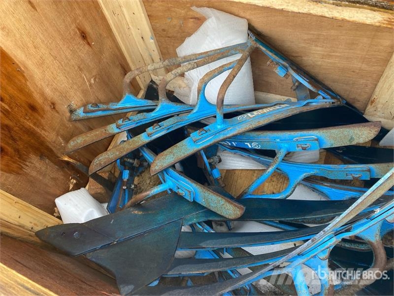 Quantity of parts for a Plow DuarMaxx CS 40 Kmetijstvo - drugo