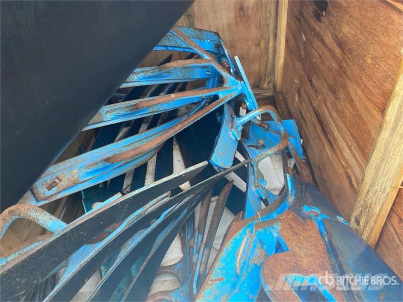Quantity of parts for a Plow DuarMaxx CS 40 Kmetijstvo - drugo