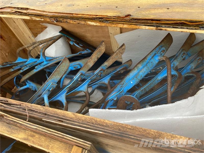Quantity of parts for a Plow DuarMaxx CS 40 Kmetijstvo - drugo