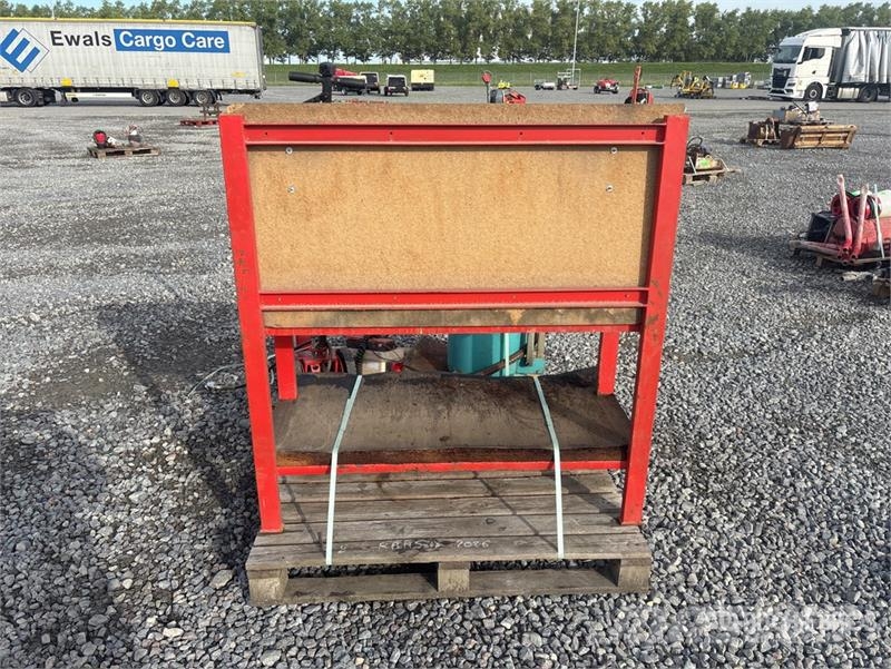  Quantity of Rental Equipment Andere Zubehörteile