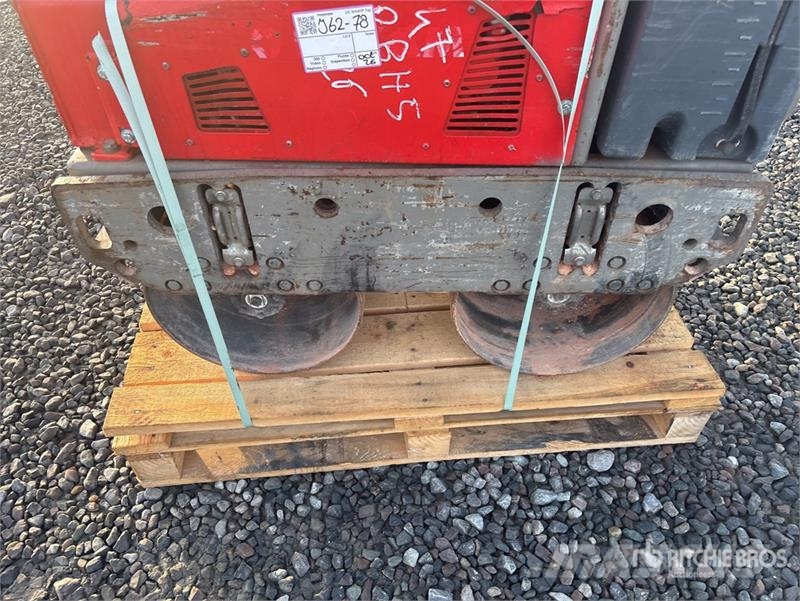  Quantity of Rental Equipment Smooth Drum Compactor Trilrolwalsen