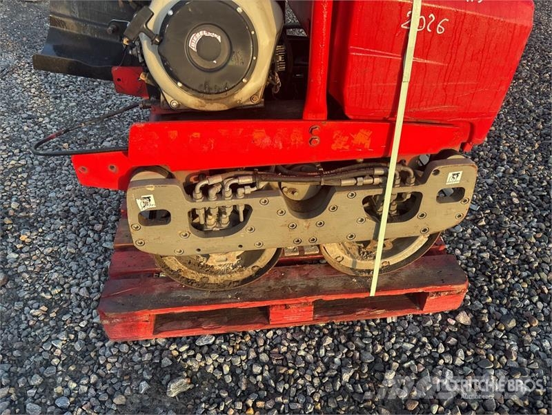  Quantity of Rental Equipment Smooth Drum Compactor Trilrolwalsen