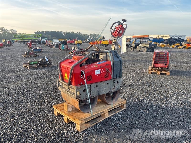  Quantity of Rental Equipment Smooth Drum Compactor Trilrolwalsen
