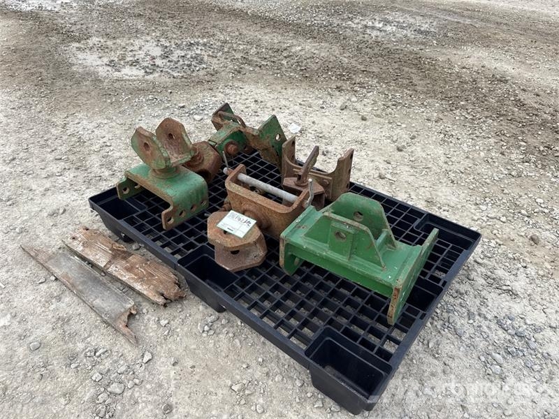  Quantity of Tractor Hitch مكونات أخرى