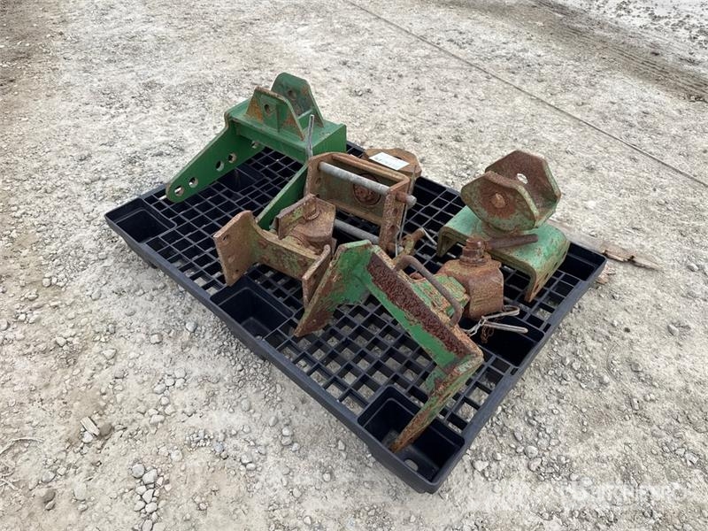 Quantity of Tractor Hitch مكونات أخرى