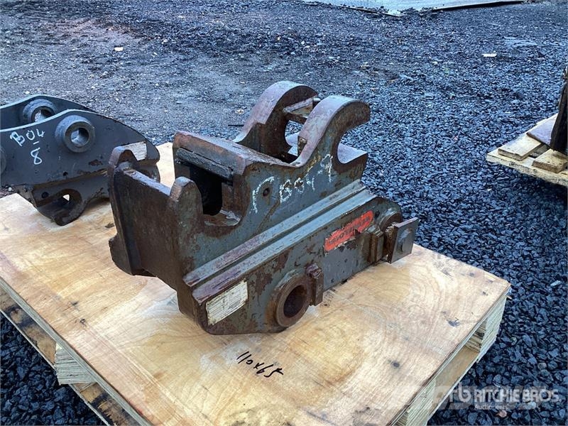 Quick Coupler - Fits EC80D Hurtigkoblere