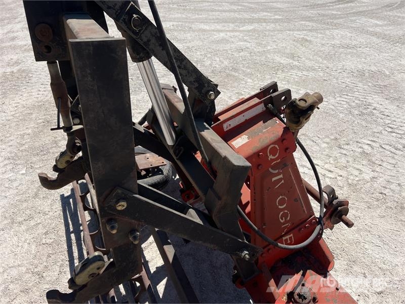 Quivogne 2600 mm 3-Point Herse Rotative Power Harrow Rotorkopeggen / rototillers