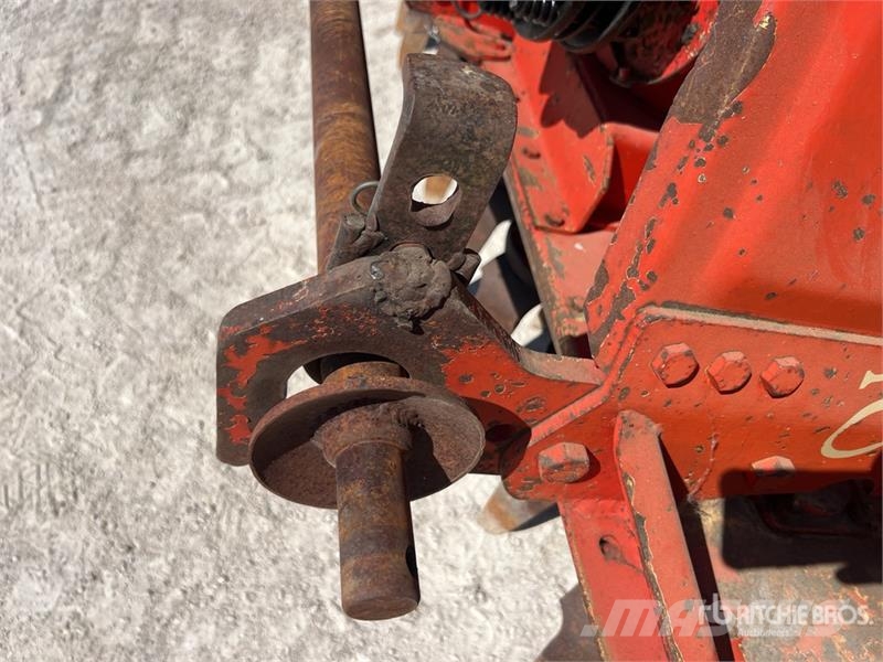 Quivogne 2600 mm 3-Point Herse Rotative Power Harrow Rotorkopeggen / rototillers