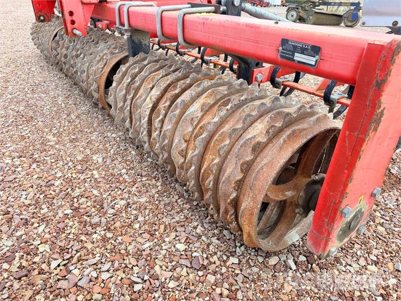 Quivogne RLP400 4 m Tines And Croskill ondule steel roller Hengerek
