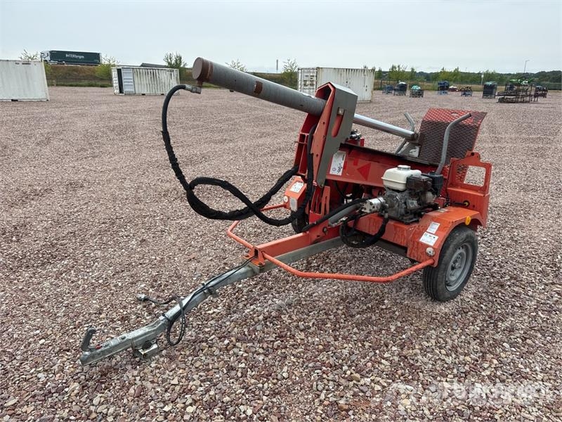Rabaud 70027D Gasoline Fendeuse De Buches Sur Essieu S/A Pilkekoneet, klapikoneet, hakkurit ja sirkkelit
