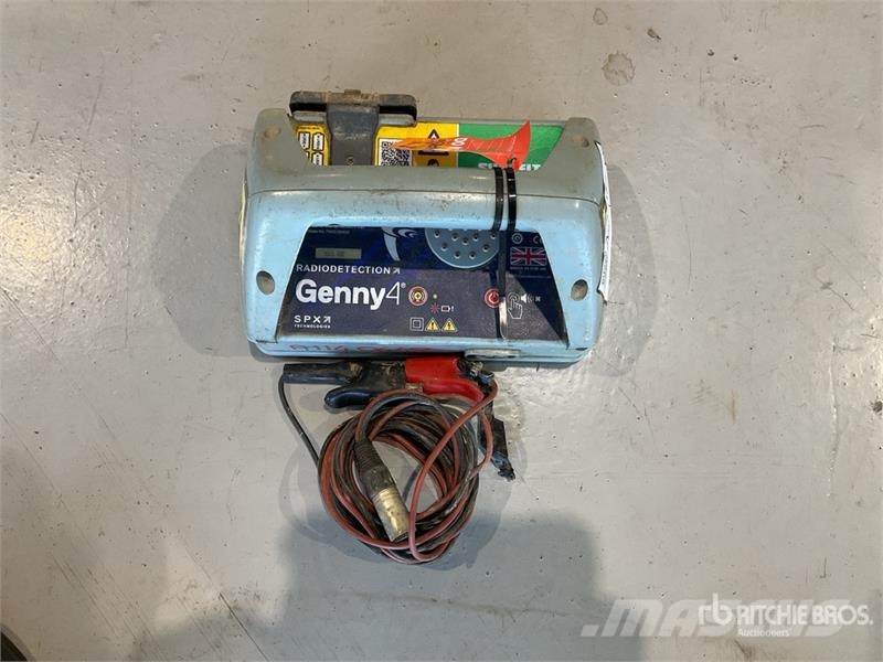 Radiodetection Genny4 Signal Generator Other components