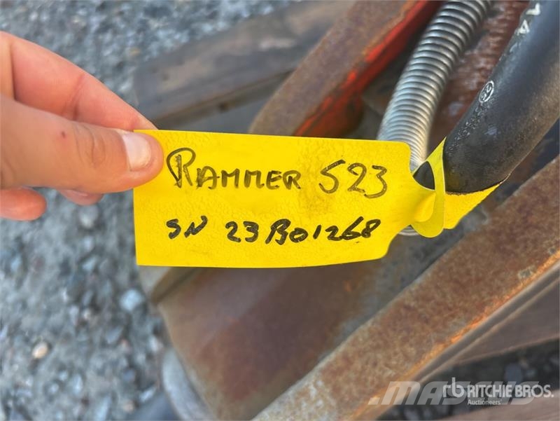 Rammer S23 Hydraulic Breaker Hammer / Brecher