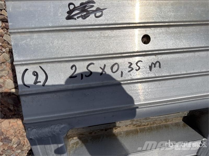 Rampes Aluminium 6T (Non Utilise) Aluminum Ramps ( Muut