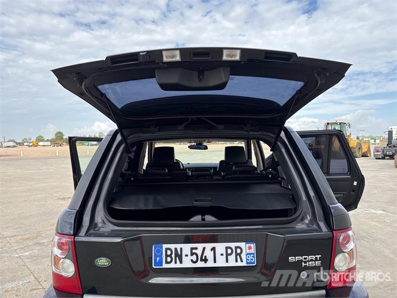 Range Rover Sport HSE AWD SUV Carros