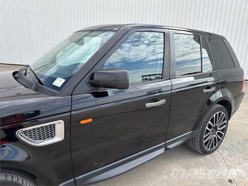 Range Rover Sport HSE AWD SUV Carros