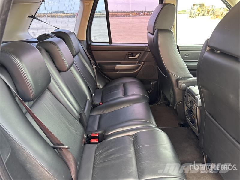 Range Rover Sport HSE AWD SUV Carros