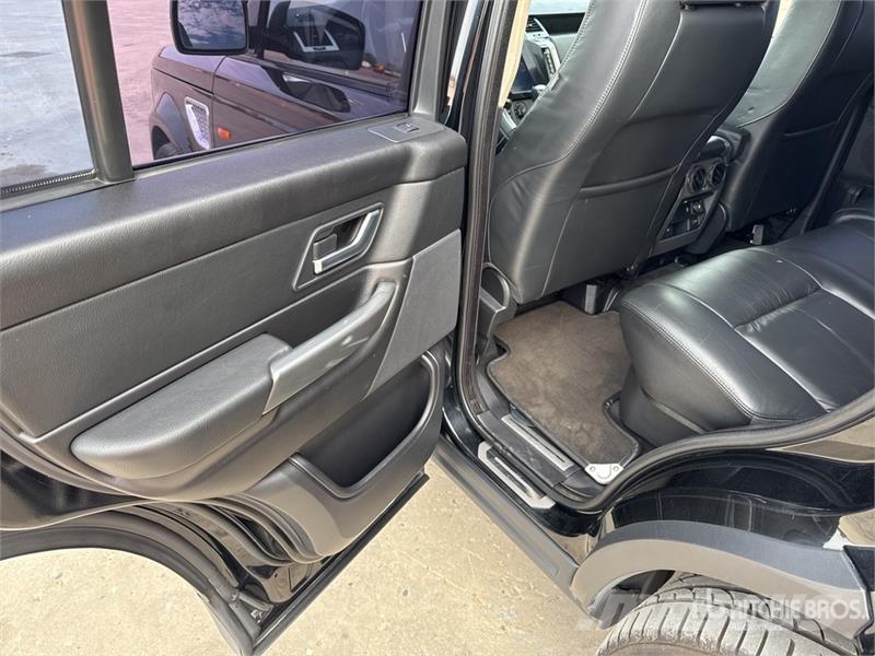 Range Rover Sport HSE AWD SUV Carros