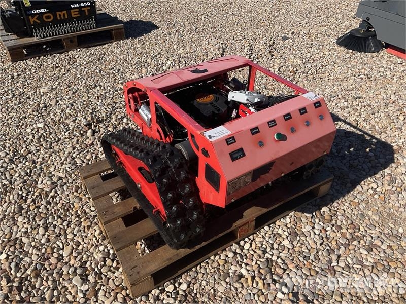 Raptor VT900 Remote Control Lawn Mower (Unused) ركوب الحشائش