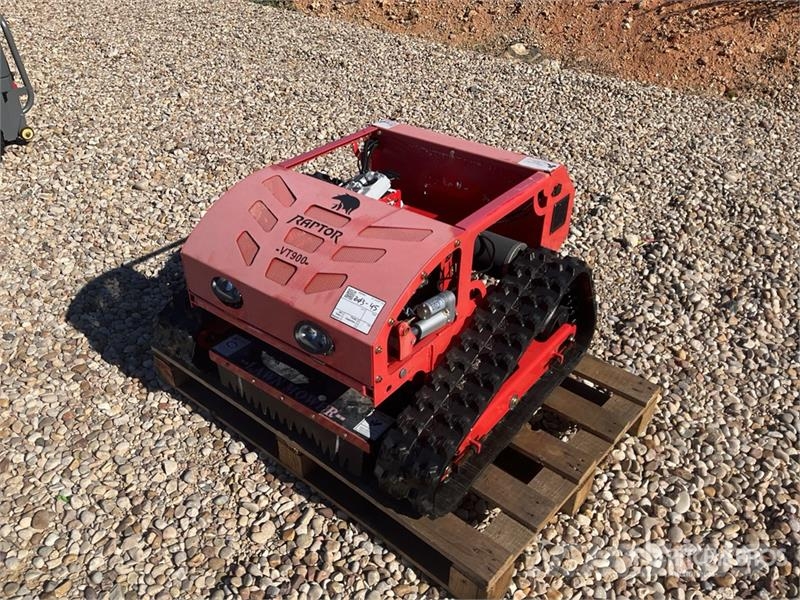 Raptor VT900 Remote Control Lawn Mower (Unused) ركوب الحشائش