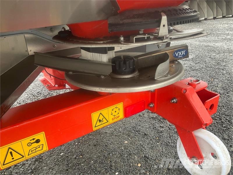 Rauch Axis M 30.2 EMC VS Pro Fertilizer Spreader (Unused Flüssigdüngerstreuer