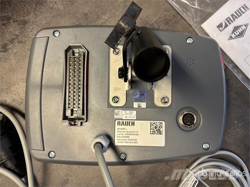 Rauch Axis M 30.2 EMC GPS Fertilizer Spreader (Unused) Razpršilniki tekočega gnoja