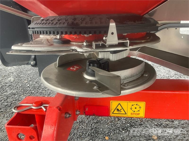 Rauch Axis M 30.2 EMC VS Pro Fertilizer Spreader (Unused Flüssigdüngerstreuer