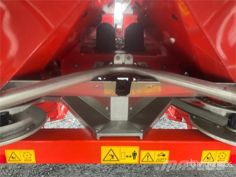Rauch Axis M 30.2 EMC VS Pro Fertilizer Spreader (Unused Flüssigdüngerstreuer