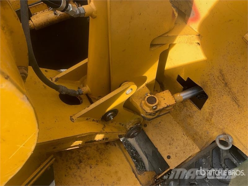 Rayco RG70X 4x4 Walk Beside Stump Grinder Rotacijske brane in multikultivatorji