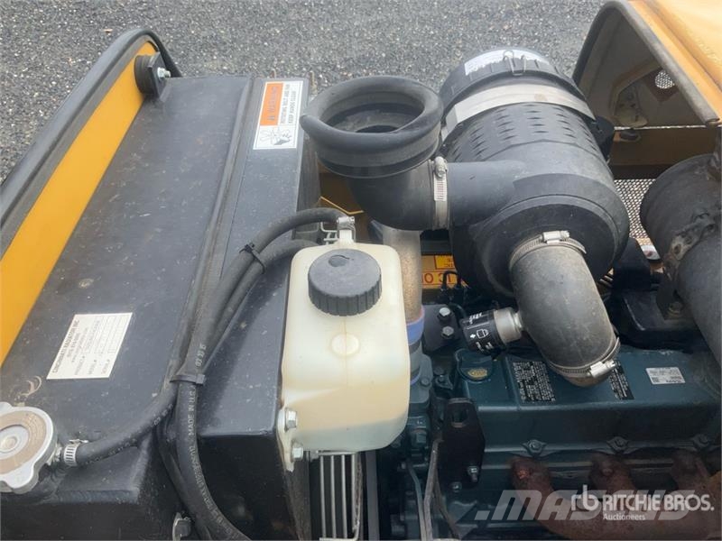 Rayco RG70X 4x4 Walk Beside Stump Grinder Rotacijske brane in multikultivatorji