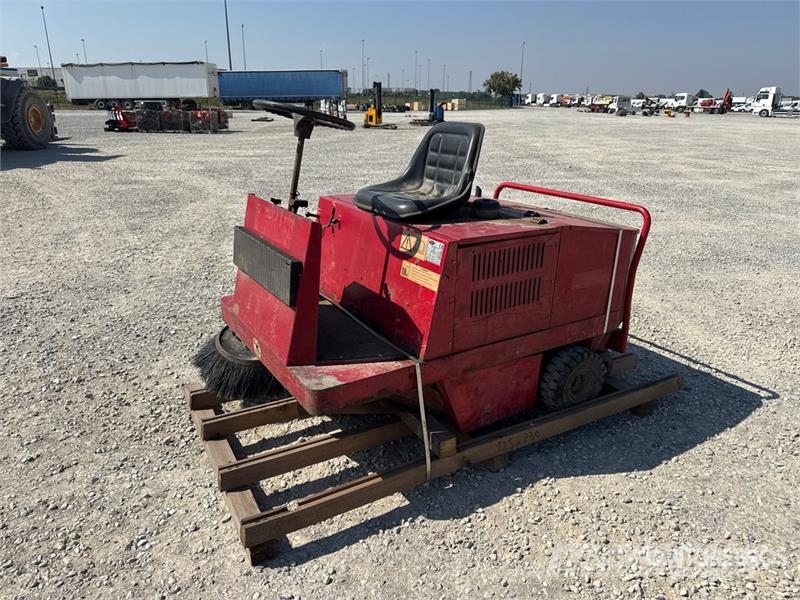 RCM R850 D/1 Floor Sweeper Altri macchinari per raccolta