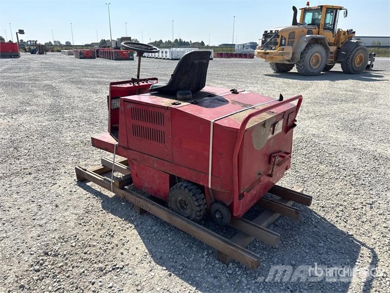 RCM R850 D/1 Floor Sweeper Altri macchinari per raccolta