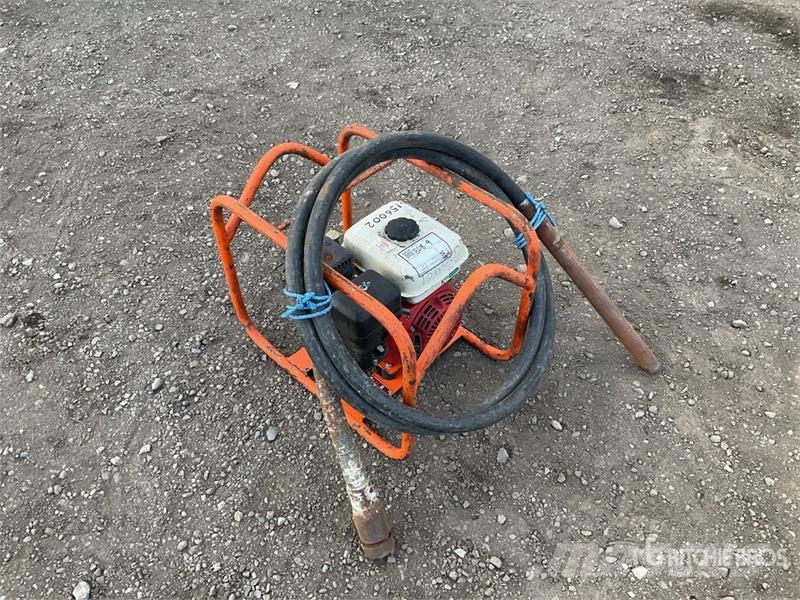  Redband VP-P Concrete Vibrator 夯實機(夯土機)