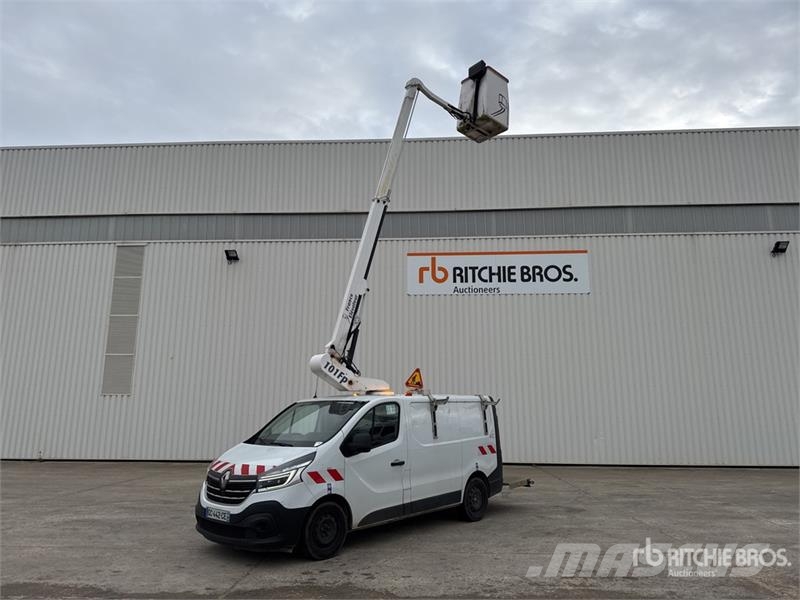 Renault 101F 6.1 m on Renault Trafic Camion Nacelle Bucket 车载式高空作业车