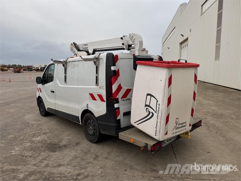 Renault 101F 6.1 m on Renault Trafic Camion Nacelle Bucket 车载式高空作业车