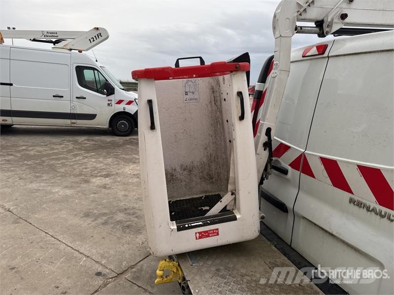 Renault 101F 6.1 m on Renault Trafic Camion Nacelle Bucket 车载式高空作业车