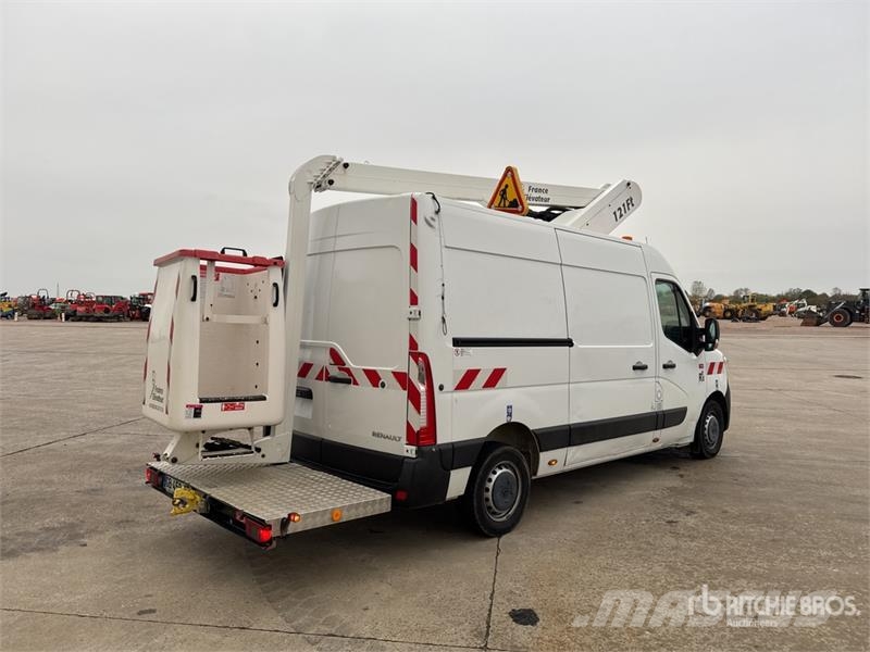 Renault 121F 10 m on Renault Master Camion Nacelle Bucket 车载式高空作业车