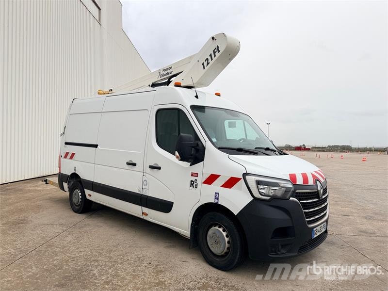 Renault 121F 10 m on Renault Master Camion Nacelle Bucket 车载式高空作业车