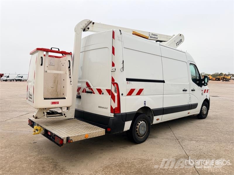 Renault 121F 10 m on Renault Master Camion Nacelle Bucket 车载式高空作业车