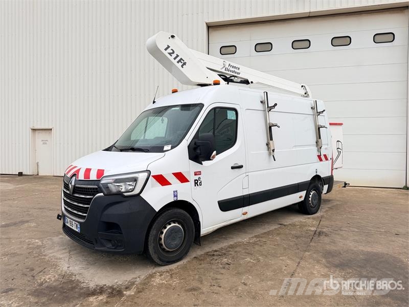 Renault 121F 10 m on Renault Master Camion Nacelle Bucket 车载式高空作业车