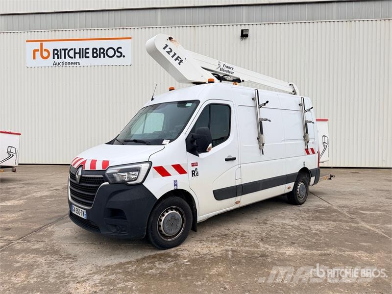 Renault 121F 10 m on Renault Master Camion Nacelle Bucket 车载式高空作业车