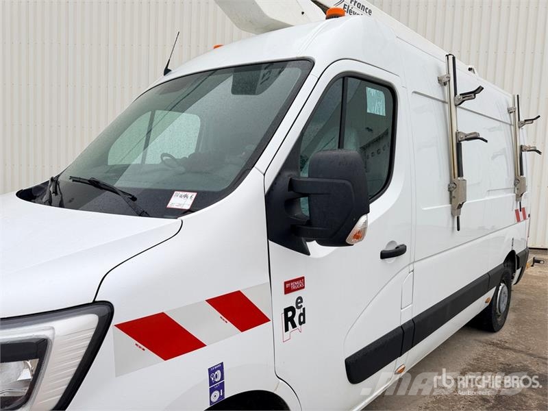 Renault 121F 10 m on Renault Master Camion Nacelle Bucket 车载式高空作业车