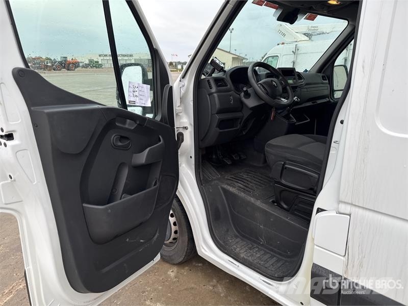 Renault 121FT 10 m on Renault Master Camion Nacelle Bucket 车载式高空作业车