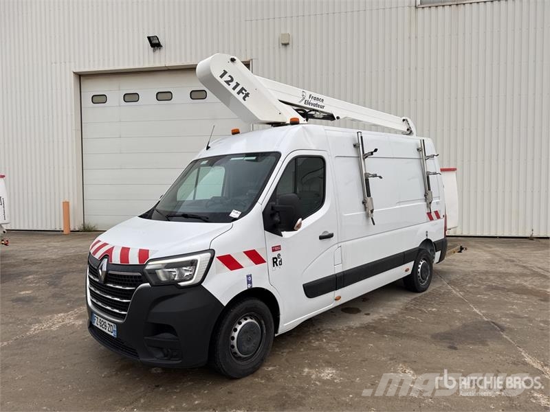 Renault 121FT 10 m on Renault Master Camion Nacelle Bucket 车载式高空作业车