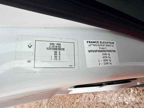 Renault 121FT 10 m on Renault Master Camion Nacelle Bucket Camion nacelle
