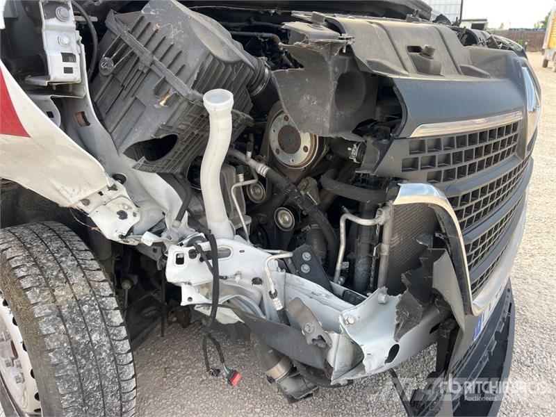 Renault 142TPF 11.9 m on Renault Master Camion Nacelle Buc المنصات الهوائية المثبتة على شاحنة