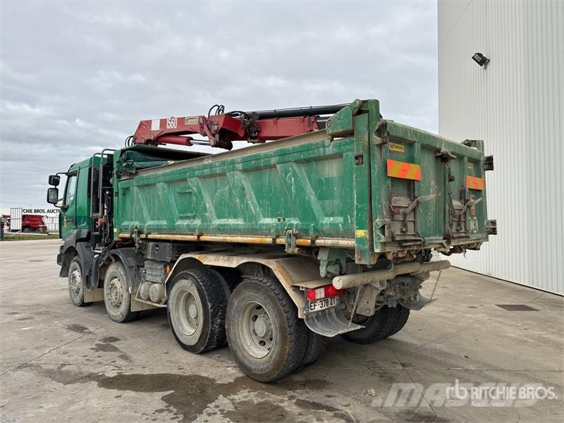 Renault 1560 3475 kg on Renault Kerax 410 DXi 8x4 Camion B Crane trucks